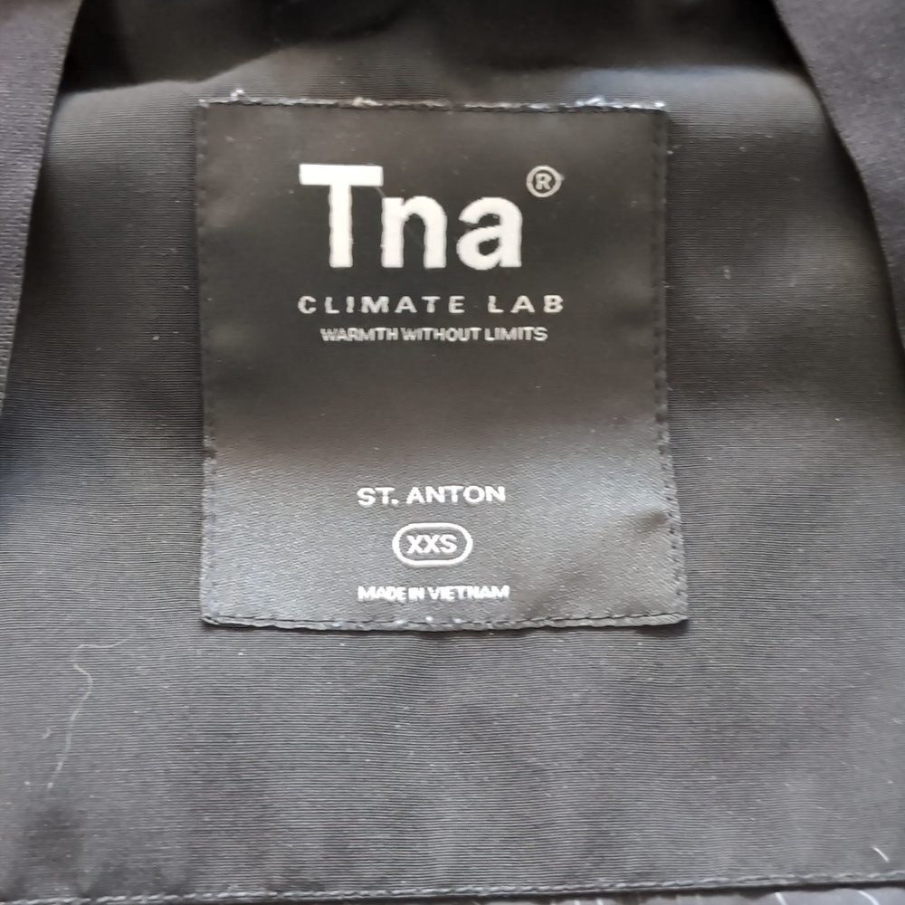 TNA St. Anton Parka - Picture 5 of 9